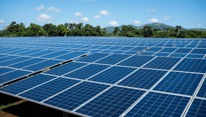Solar power ignites economic boom in Nigerian village that oil forgot