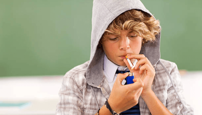 Children under 18 to face lifetime cigarette ban in UK