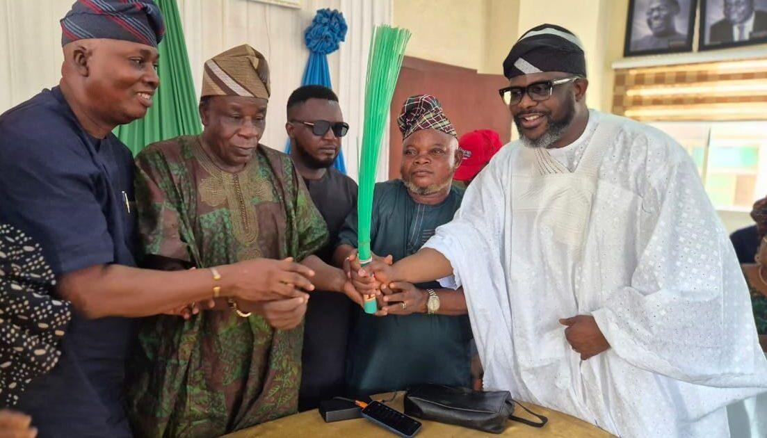 Ex-Oyo gov candidate joins APC