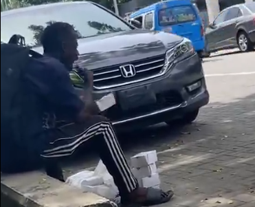 VIDEO: Outrage as dispatch rider eats customer’s small chops before delivery