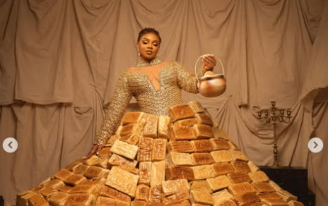 PHOTOS: BBNaija Queen stuns in “bread outfit” at AMVCA 12