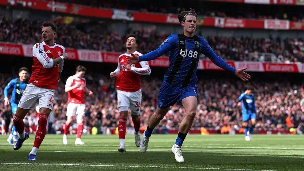 Arsenal Lose 2-1 To Bournemouth, Miss Chance To Extend Lead As Title Race Tightens