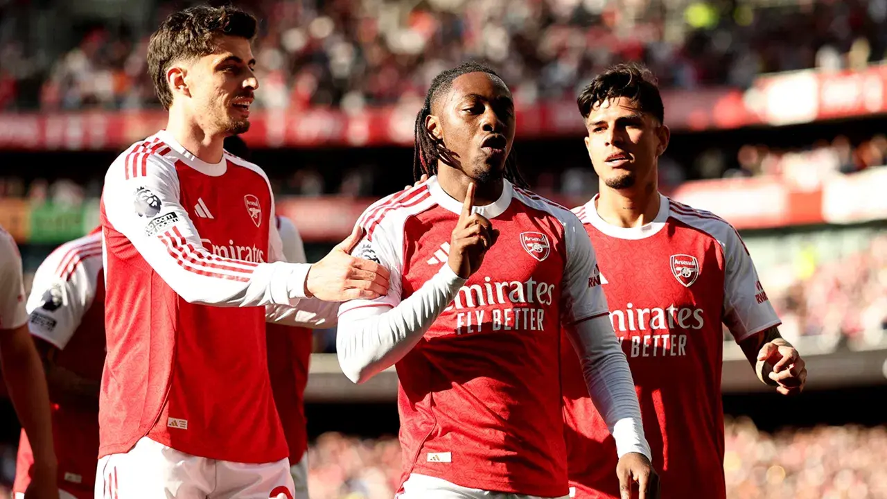 Arsenal Beat Newcastle 1-0 To Go Top Of Premier League