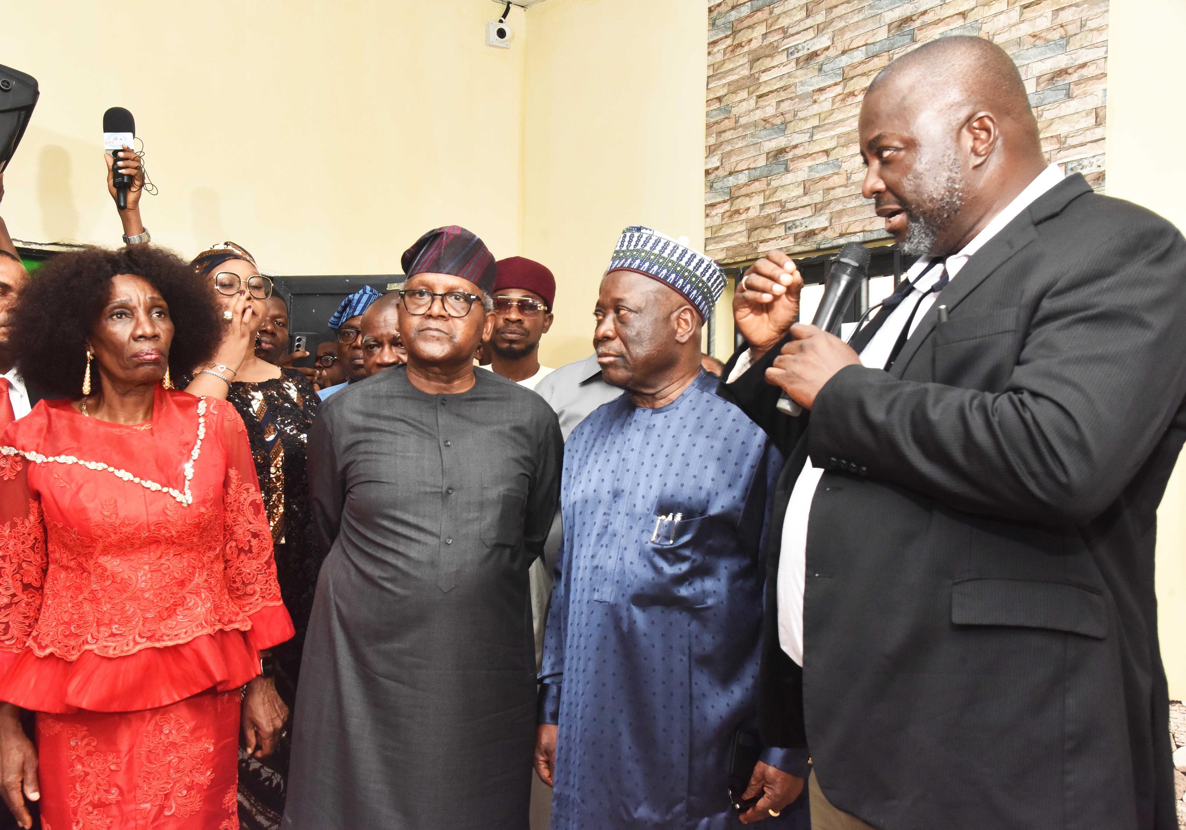 Dangote Pledges ₦550M Hostel To FUTO, Donates ₦25M To Students