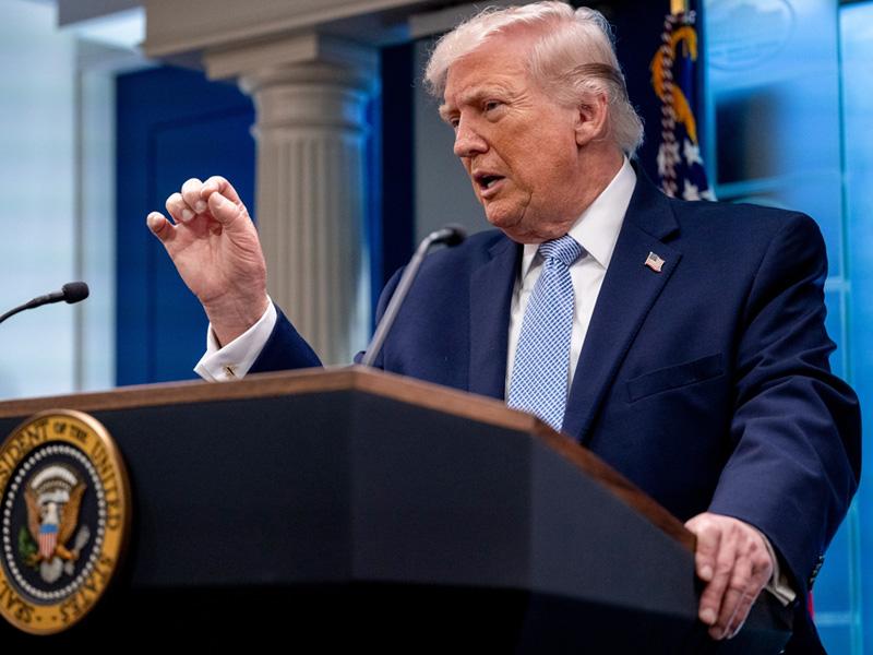 Trump Seeks $1.4bn Ebola Funding As France Confirms First Case
