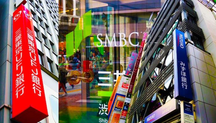 Japanese Banks Compete For Deposits As Investors Move Into Stocks