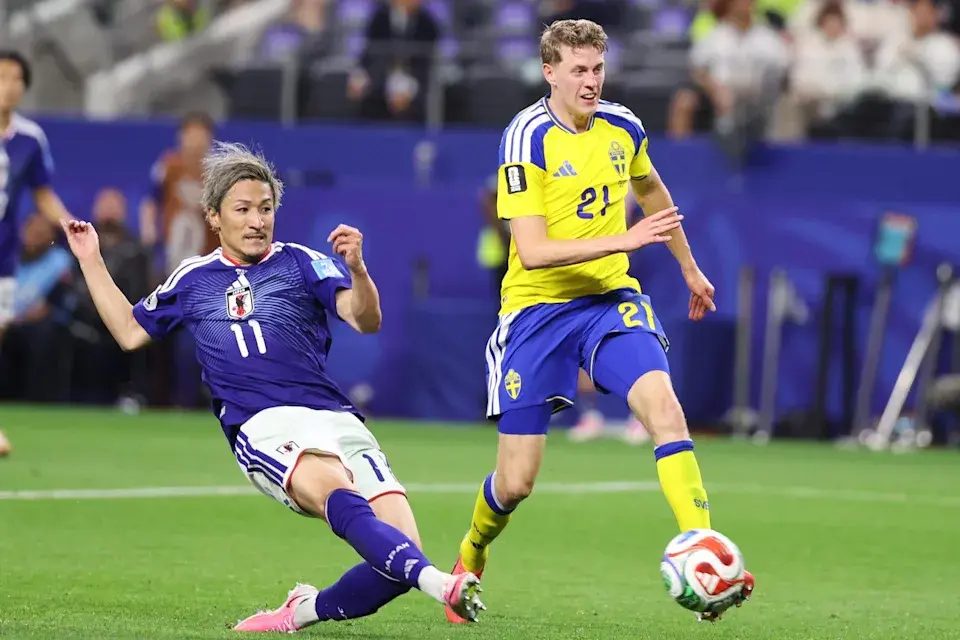 Elanga Stunner Earns Sweden 1-1 Draw With Japan, Sends Both Into World Cup Knockouts