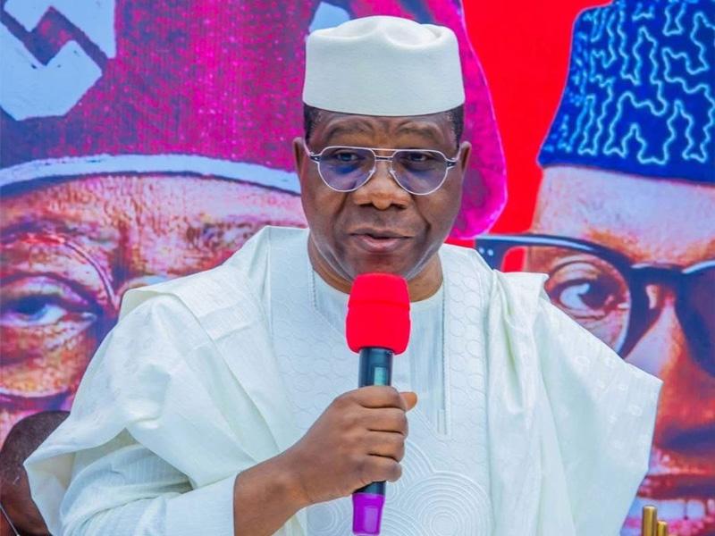 Senate Leader Proposes Six-Year Single Term For President, Governors