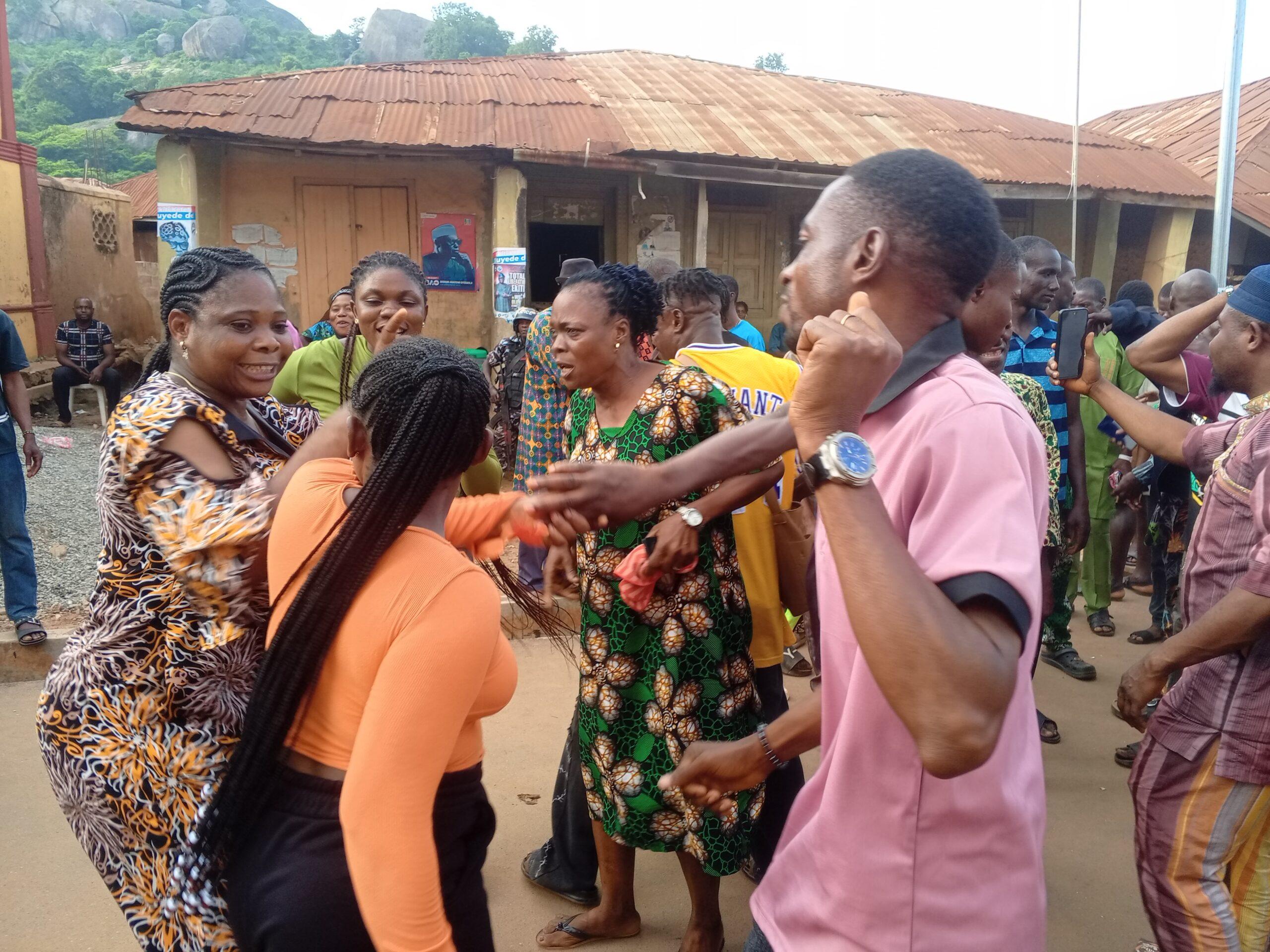 #EkitiDecides2026: Suspected hoodlums attack NAN, The Nation reporters in Iyin-Ekiti