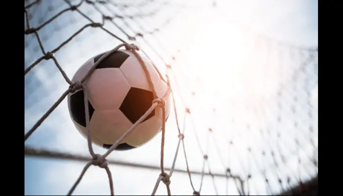 Counter-Attacks Shape Goal Totals in Football Matches