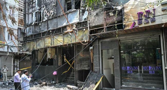 New Delhi Hotel Fire Kills At Least 21