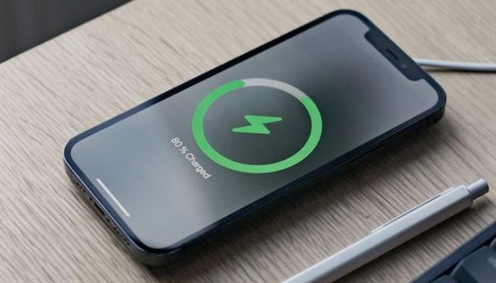 Blackouts spark power bank market boom despite trillions sunk into electricity sector