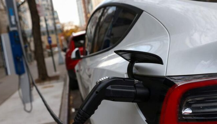 Electric vehicle manufacturers advocate investment in charging infrastructure, local production to boost adoption
