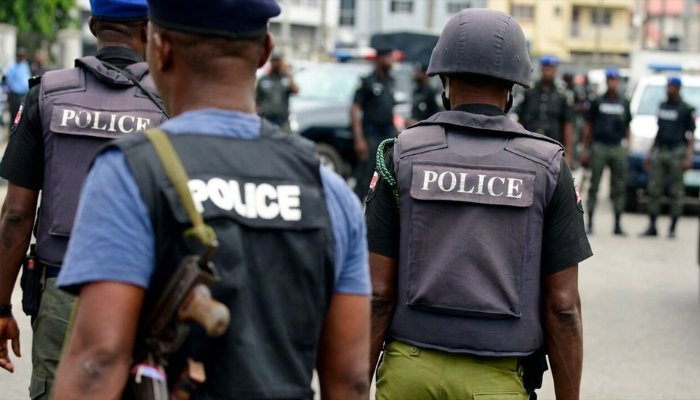 Oyo Police command dismantles goods diversion syndicate, arrests 2 suspects