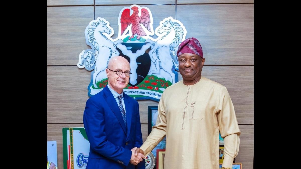 Nigeria, Canada step up talks on direct flights, air services agreement