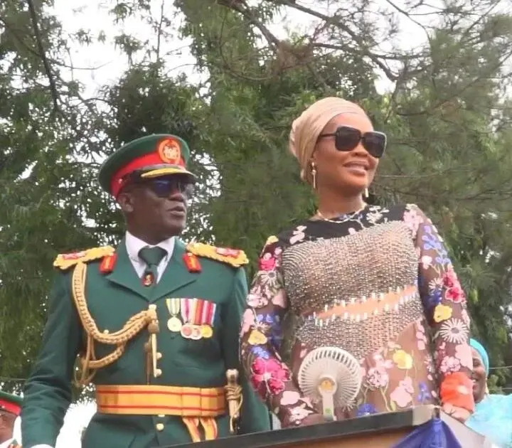 Army holds farewell pull-out parade for retiring Major General