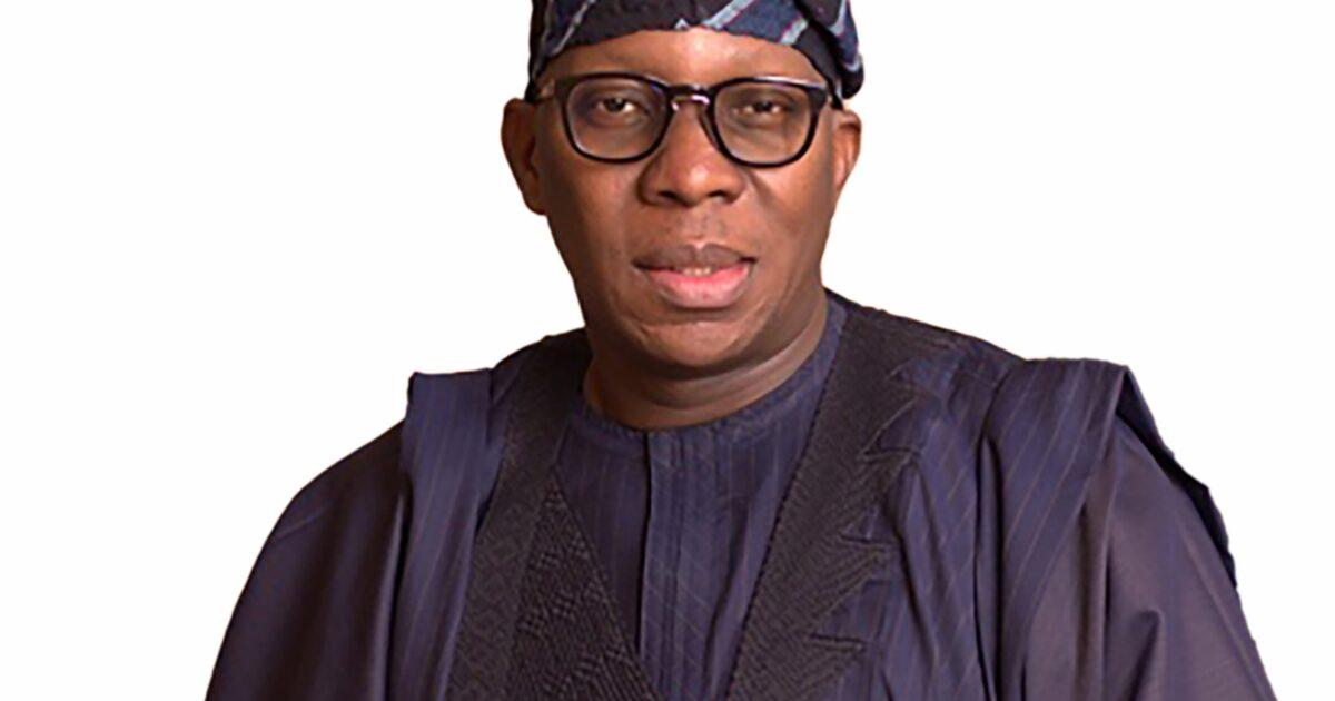 Osun senator declares re-election bid, gets APC form