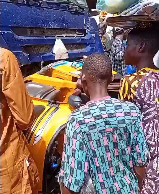 VIDEO: Three injured as truck suffers brake failure in Ibadan