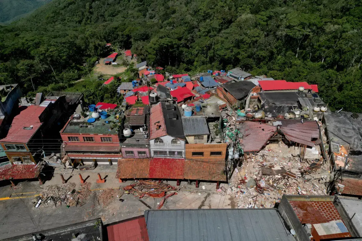 At least 1,719 dead in Venezuela quakes: new official toll
