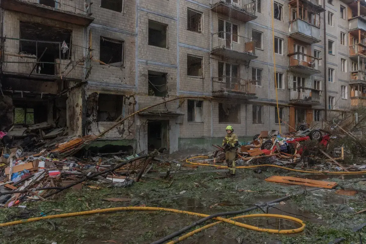 Russian attacks on Ukraine's capital kill 9, wound dozens