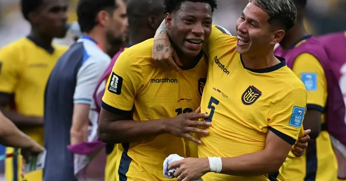 Ecuador beat Germany 2-1 to reach World Cup last 32