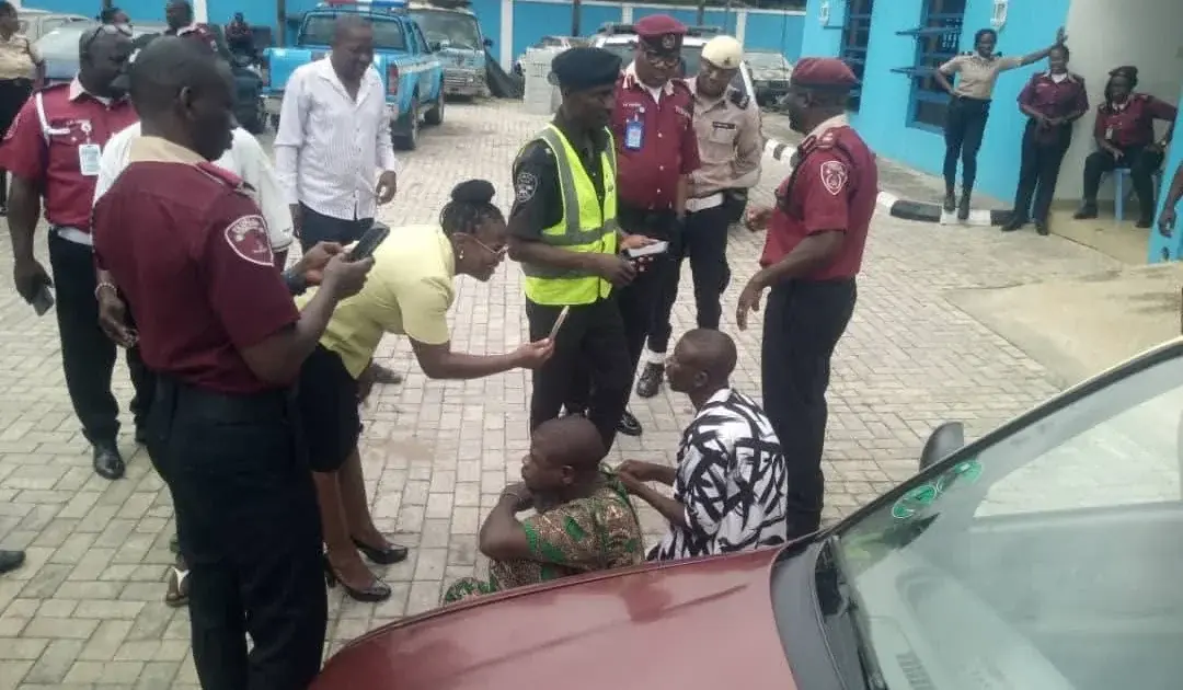 FRSC arrests ‘one chance’ gang members in Oyo, recovers stolen phone