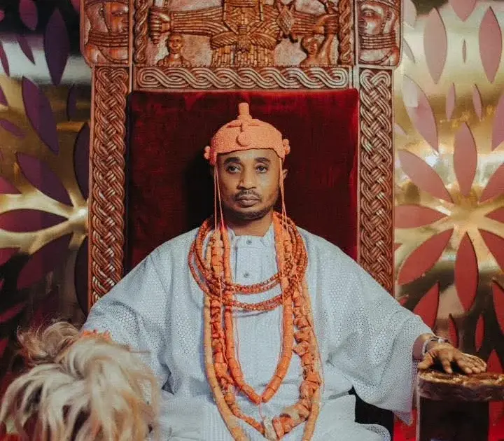 Edo monarch moves to strengthen community ties