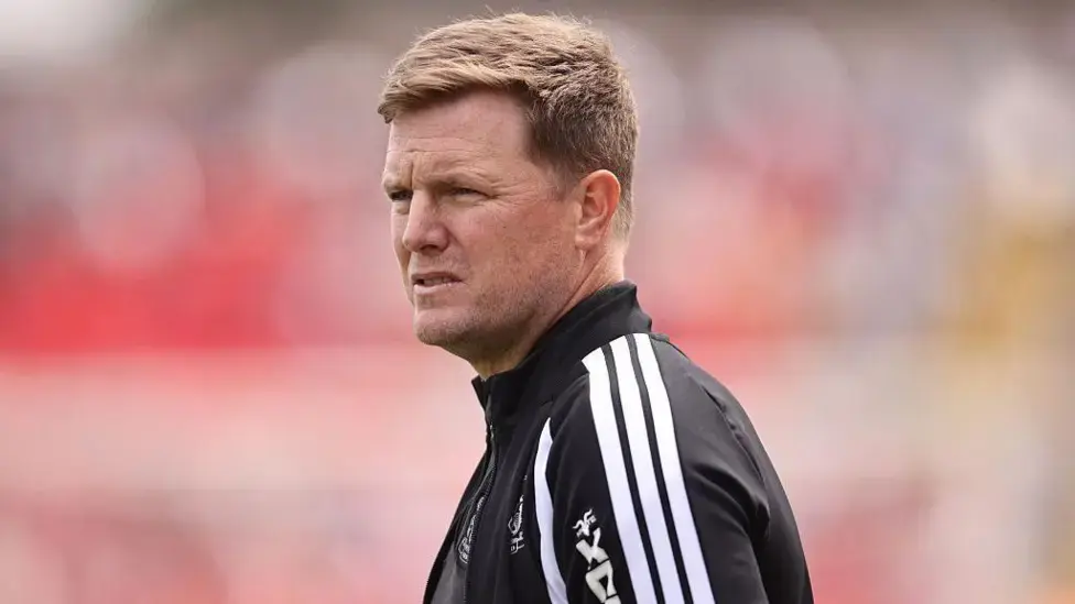 UPDATED: Howe steps down as Newcastle head coach