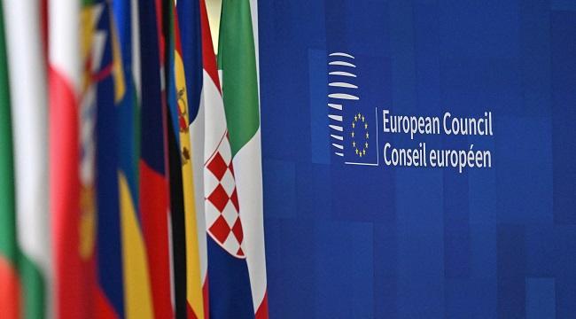 EU Nations' Deficits Balloon, Europe Development Banks Cut Growth Forecasts