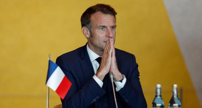 France Arrests Six Over Palestinian Flag On Eiffel Tower