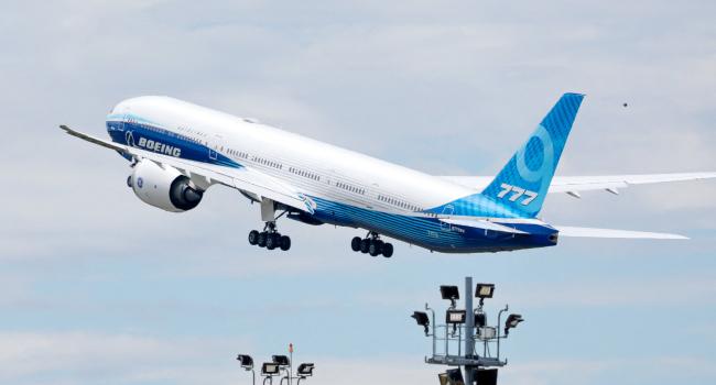 US-Venezuela Flights To Resume In New Sign Of Thaw